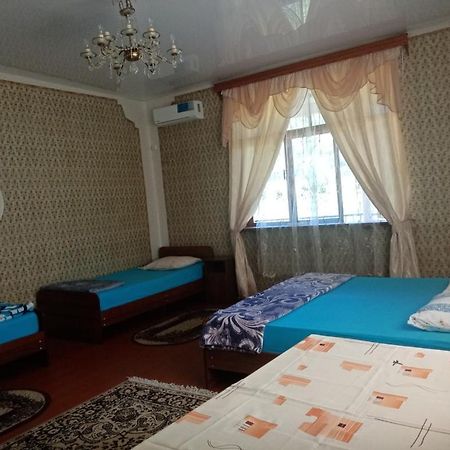 غوداوتا Guesthouse At Oleg'S Zolotoy Bereg المظهر الخارجي الصورة