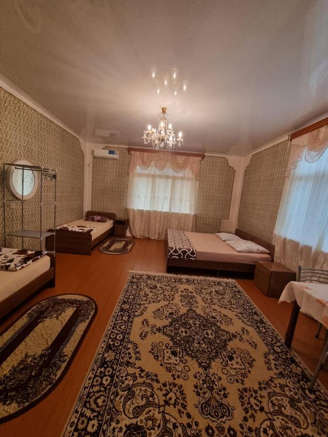غوداوتا Guesthouse At Oleg'S Zolotoy Bereg المظهر الخارجي الصورة