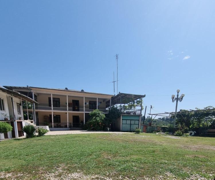 غوداوتا Guesthouse At Oleg'S Zolotoy Bereg المظهر الخارجي الصورة