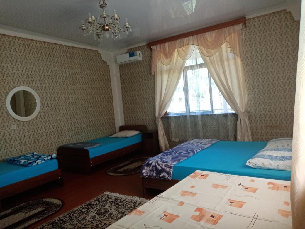 غوداوتا Guesthouse At Oleg'S Zolotoy Bereg المظهر الخارجي الصورة
