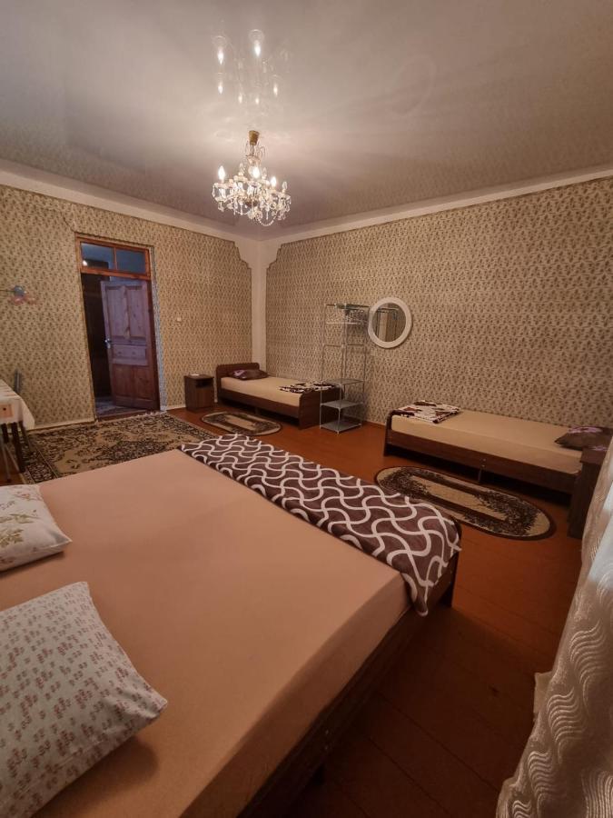 غوداوتا Guesthouse At Oleg'S Zolotoy Bereg المظهر الخارجي الصورة