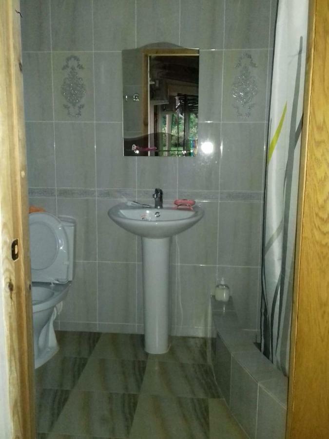 غوداوتا Guesthouse At Oleg'S Zolotoy Bereg المظهر الخارجي الصورة