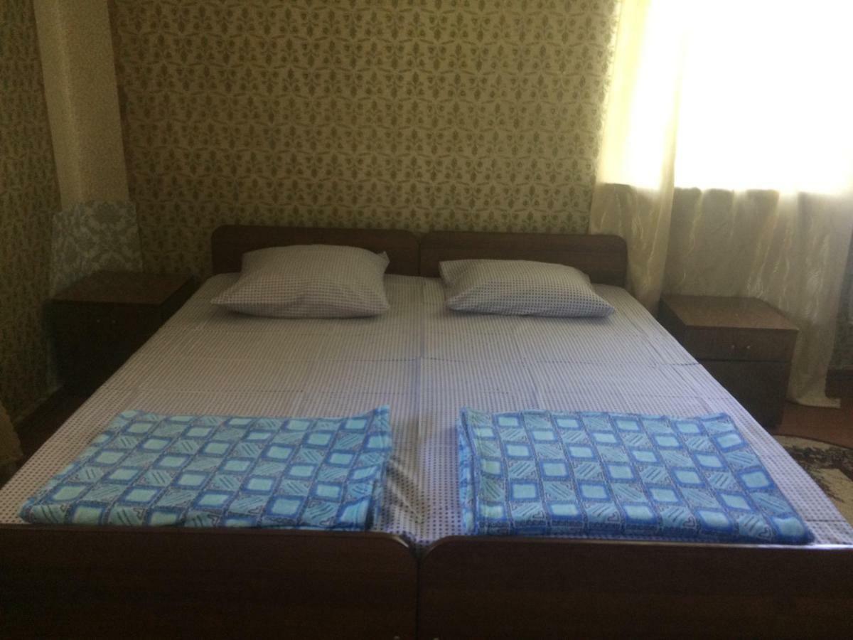 غوداوتا Guesthouse At Oleg'S Zolotoy Bereg المظهر الخارجي الصورة